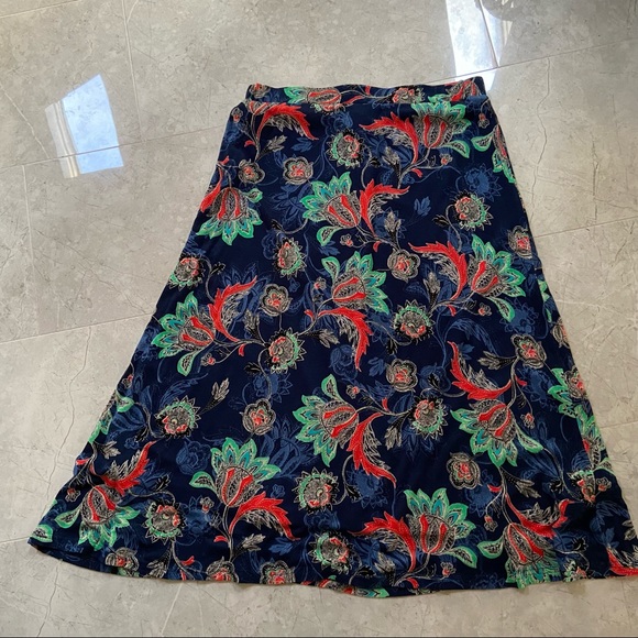 EUC Appleseed’s multicolor patterned fully lined midi skirt - Picture 6 of 10